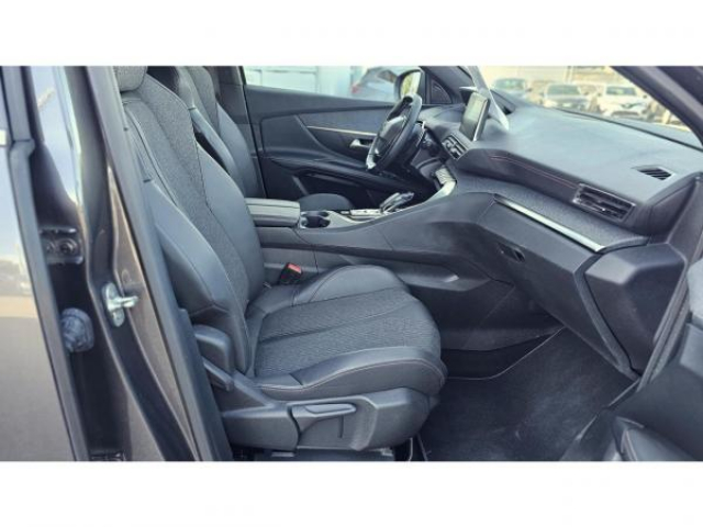 PEUGEOT 3008 GT Line 1.5 BlueHDi 130cv EAT8 + Advanced Grip Control + Pack city 2 + Pack Drive Assist