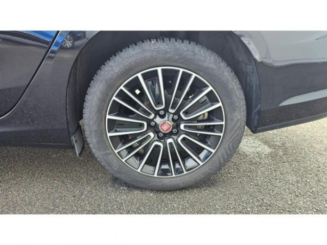 FIAT TIPO SW 1.0 FireFly Turbo 100cv + Système de Navigation