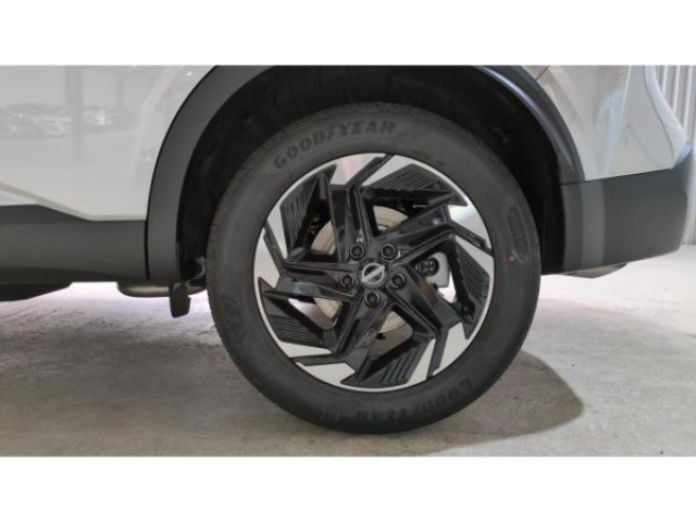 NISSAN QASHQAI N-Connecta 1.3 Mild Hybrid 158cv BVA Xtronic + Pack Hiver + NEUF 0KM