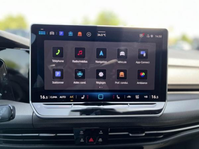 VOLKSWAGEN GOLF R-Line 2.0 TDI 150cv DSG7 + Toit panoramique + JA18 YORK + Pack Hiver + NEUF 0KM