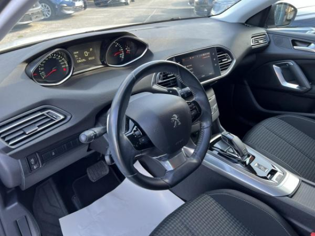 PEUGEOT 308 SW Active 1.5 BlueHDi 130cv EAT6 + Navigation 3D + Antibrouillard + Radars AV