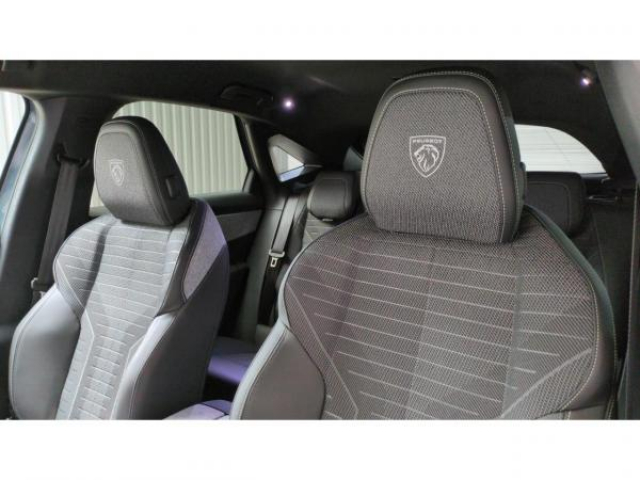 PEUGEOT 3008 GT Hybrid 136cv e-DCS6 + NEUF 0KM