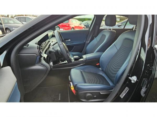 MERCEDES CLASSE A BERLINE BUSINESS LINE 180d 7G-DCT inclus Caméra de recul + SimiliCuir ARTICO + Jantes 16