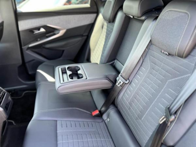 PEUGEOT 3008 GT Hybrid 136cv e-DCS6 + NEUF 0KM