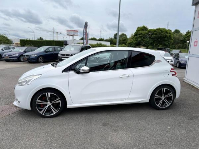 PEUGEOT 208 1.6 THP - 200  GTi