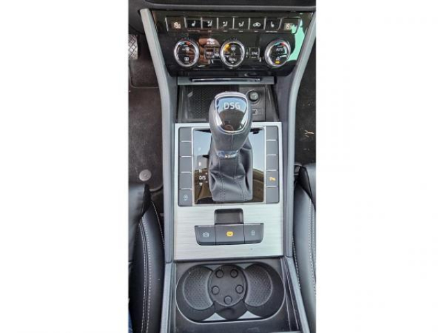 SKODA SUPERB COMBI BUSINESS 1.6 TDI 120cv DSG7 + Sellerie Cuir + Sièges avant chauffants + Roue de secours