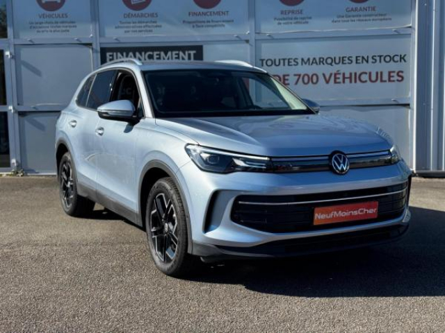 VOLKSWAGEN TIGUAN Life 2.0 TDI 150cv DSG7 + Pack Hiver + Attelage Elec + Camera 360 + Alarme + Ja18