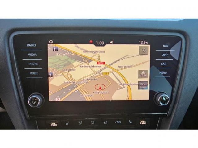 SKODA Octavia combi Ambition 1.6 TDI 116cv DSG7 + Attelage + Sièges AV Chauffants + DAB