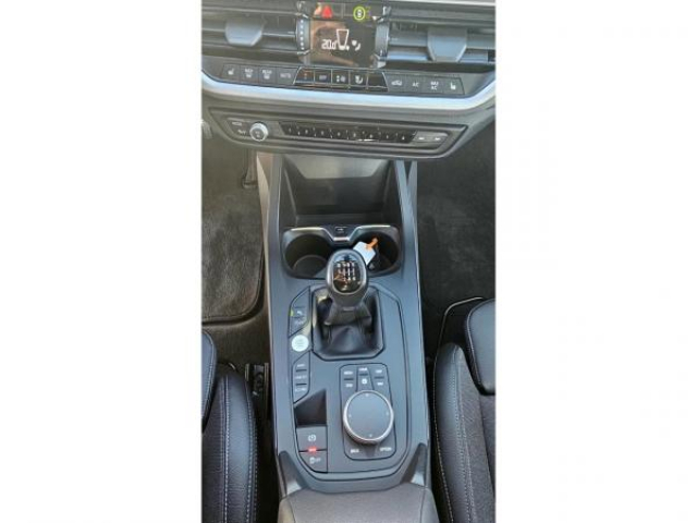 BMW SERIE 1 Advantage Pack Business 116d + Toit ouvrant + Navigation Pro + HIFI + Sièges av chauffants