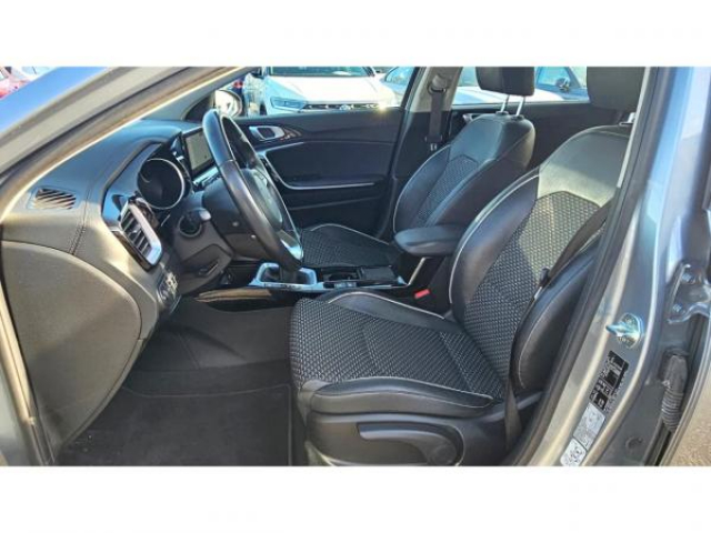 KIA CEED SPORTSWAGON 1.6 CRDi MHEV 136cv PULSE