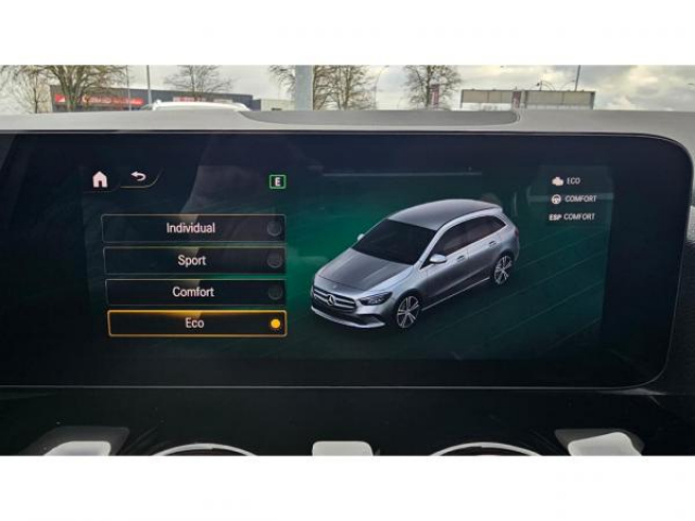 MERCEDES CLASSE B Style Line 180d BVA 7G-DCT + Pack stationnement camera + Pack rétroviseur + Grand GPS