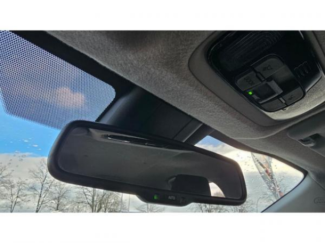 TOYOTA YARIS Design Hybrid 1.5L 116cv BVA e-CVT 1ere Main