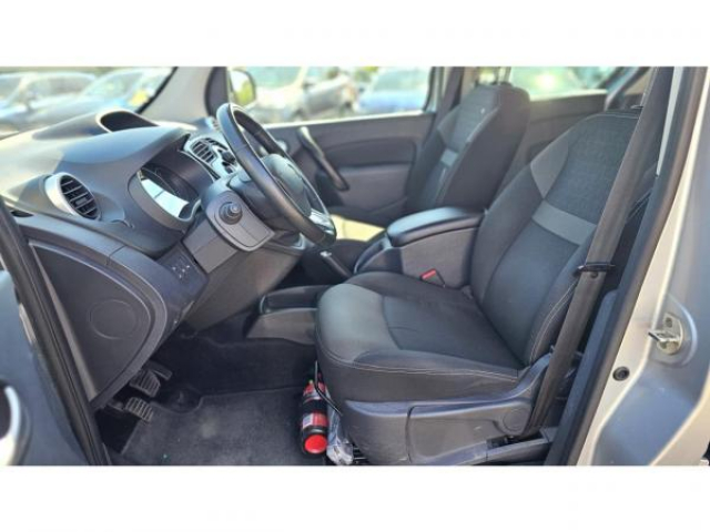 RENAULT KANGOO LIMITED 1.5 Blue dCi 95cv + Attelage + Jantes alliage + Roue de secours