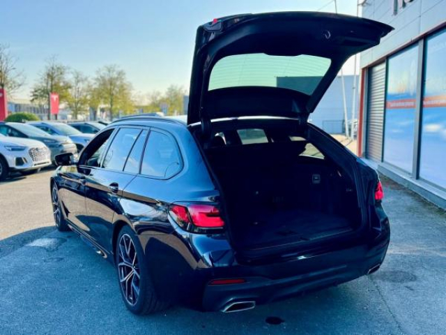 BMW SERIE 5 TOURING M-Sport 520d 190cv + Toit ouvrant panoramique + Driving Assistant + ACC avec Stop&Go