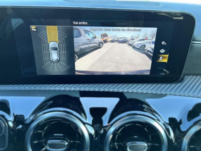 MERCEDES CLASSE A Business Line 2L 180D  8G-DCT + CAMERA DE RECUL
