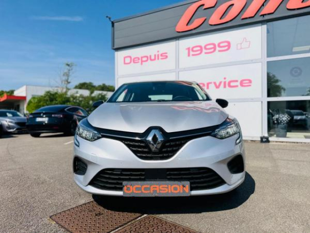 RENAULT CLIO Equilibre 1.0 Tce 90cv + Pack Navigation avec Radio Numérique DAB et Carplay + RS