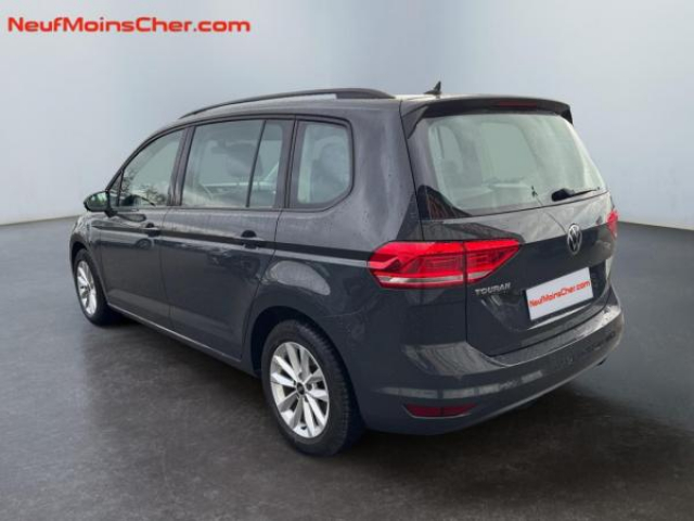 VOLKSWAGEN TOURAN Trendline 2.0 TDI 122cv 7places + Système Navigation Discover Media