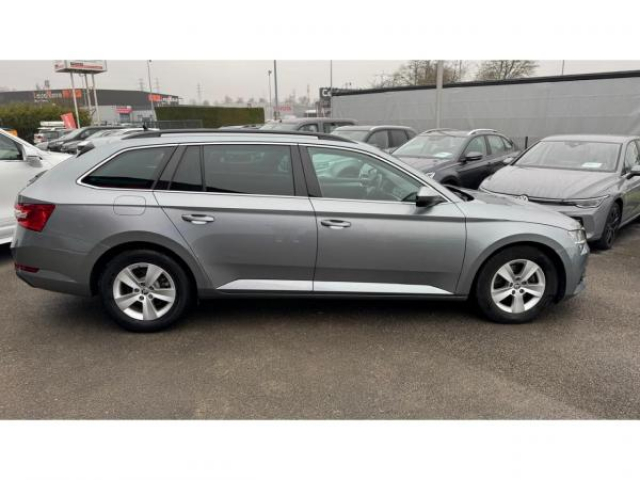 SKODA SUPERB COMBI BUSINESS 1.6 TDI 120cv DSG7 + Sellerie Cuir + Sièges avant chauffants + Roue de secours