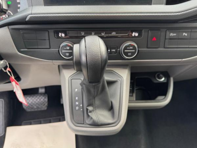 VOLKSWAGEN CARAVELLE COMFORT 2.0 TDI 150cv DSG7 LONG  9 PLACES MALUS INCLUS TVA RECUPERABLE