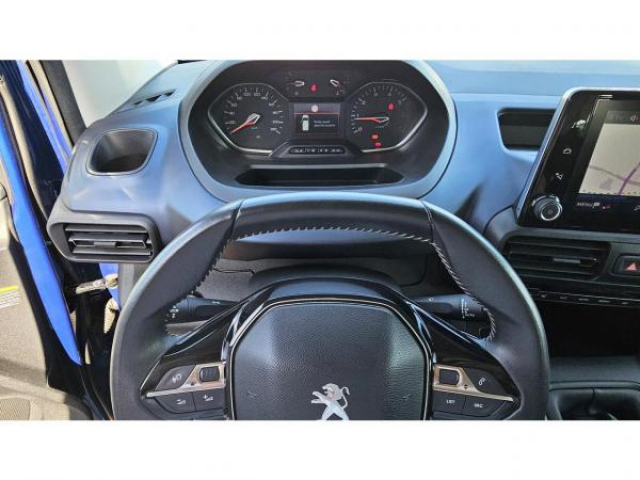 PEUGEOT RIFTER ALLURE 1.5 BlueHDi 130cv + Grip Control + Attelage + Navigation