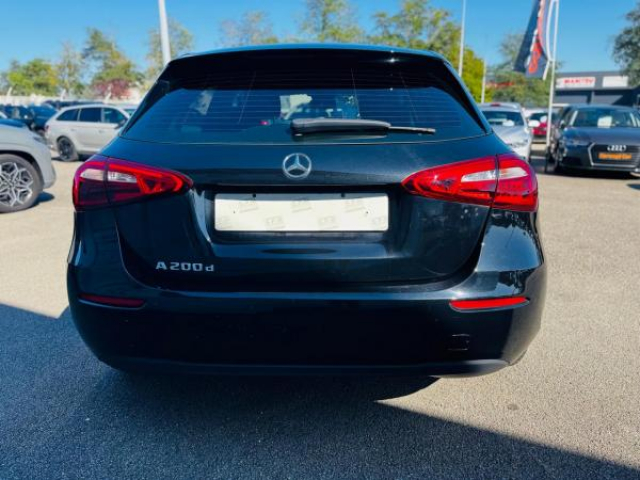 MERCEDES CLASSE A Business Line 200d BV 8G-DCT + Intégration smartphone