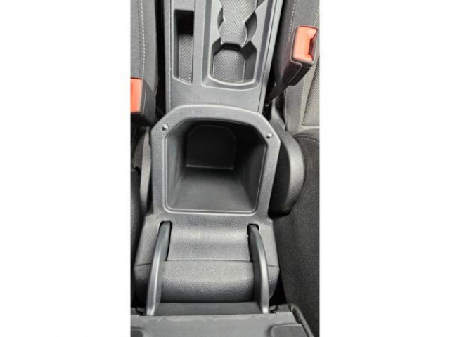 VOLKSWAGEN T-ROC STYLE 2.0 TDI 150cv DSG7 Black Style + Attelage + Camera de recul + Hayon elec + Navigation + JA18