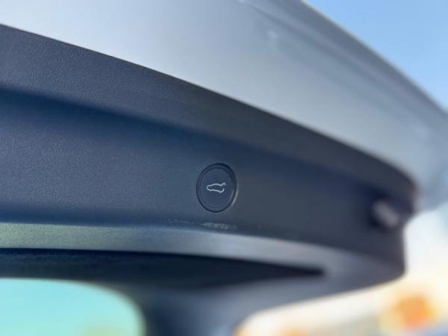 TESLA MODEL Y Propulsion MY2022 + Intérieur Premium noir et blanc + TVA Recuperable