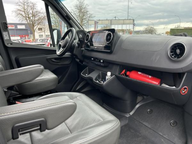 HYMER ML-T HYMER 570 4x4 V6 3.0l 419 CDi 190 CV BVA 7G-TRONIC TVA RECUPERABLE