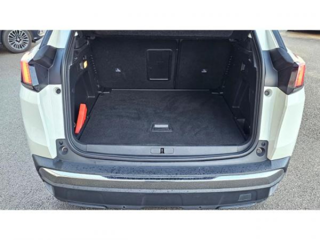 PEUGEOT 3008 Allure 1.5 BlueHDi 130cv EAT8 + Sièges avant chauffants + Roue de Secours