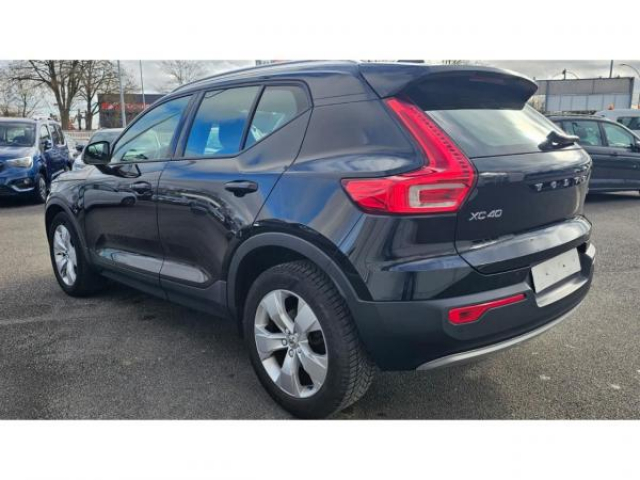 VOLVO XC40 Momentum D3 150cv BVA Geartronic 8 + Pack Hiver + Camera de recul + Navigation