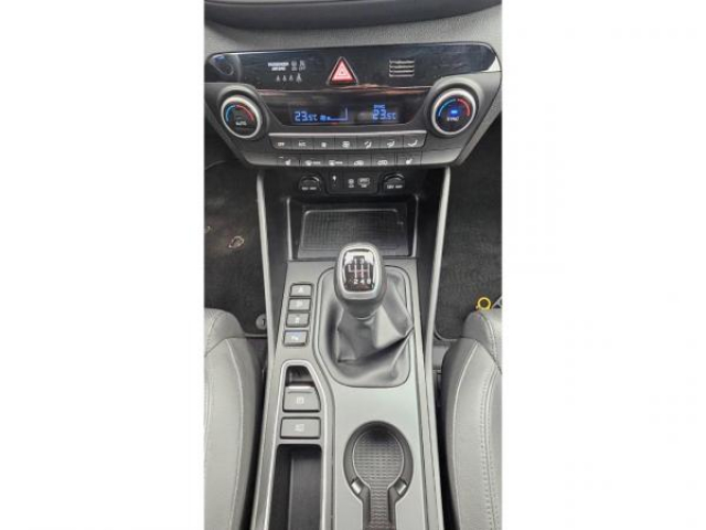 HYUNDAI TUCSON INTUITIVE 1.6 CRDi Hybrid 48V 115cv + Sièges avant chauffants