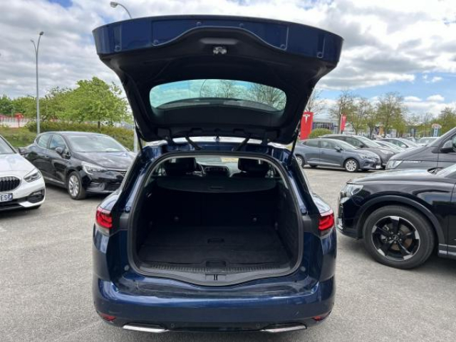 RENAULT Megane Estate Intens 1.5 Blue dCi 115cv + Bose Sound System + Pack Cuir + Easy Parking