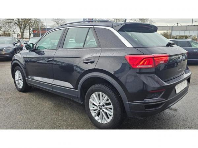 VOLKSWAGEN T-ROC Active 2.0 TDI 115cv + Carplay sans fil + Clim automatique + Navigation Discover Media