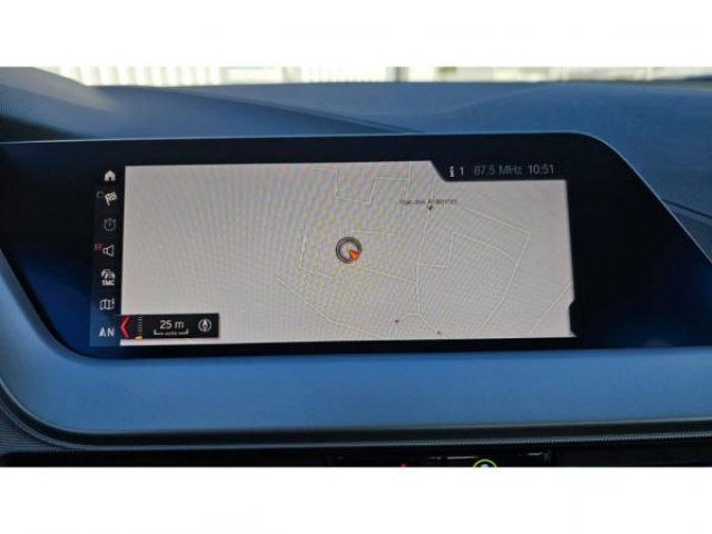 BMW SERIE 1 Advantage Pack Business 116d + Navigation Pro + Attelage Amovible
