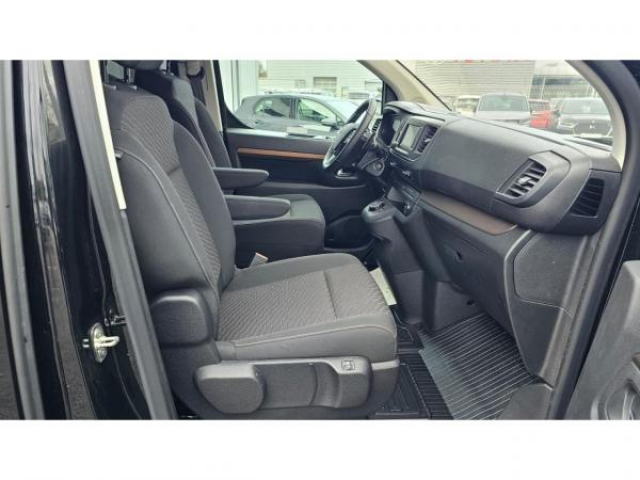 TOYOTA PROACE Verso Verso Long Dynamic 177cv 2.0 D-4D BVA 8places TVA RECUPERABLE PAS DE MALUS