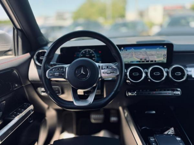 MERCEDES GLB AMG Line 200d 8G-DCT 150cv + 7 PLACES