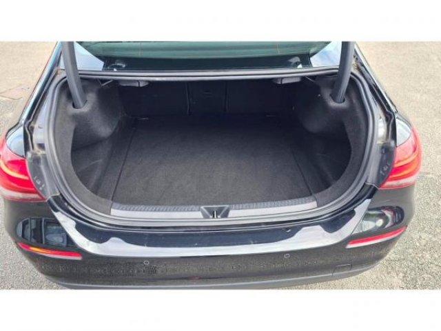 MERCEDES CLASSE A BERLINE Business Line 180D BV 7G-DCT Inclus CAMERA DE RECUL + CARPLAY