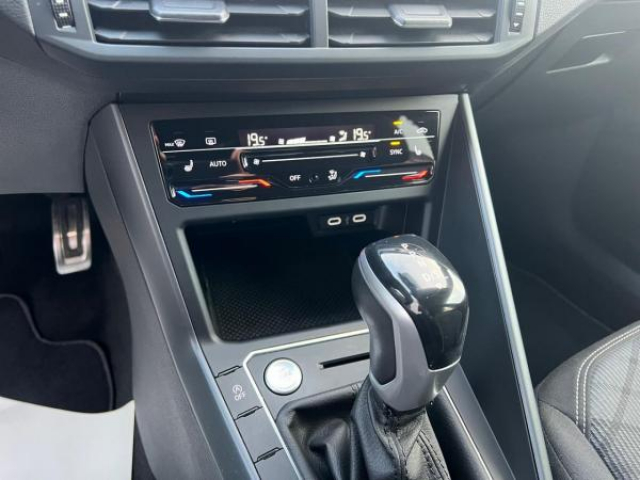 VOLKSWAGEN POLO R-Line 1.0 TSI 110cv DSG7 + Digital Cockpit PRO + Camera de Recul + Keyless Access + Sieges AV Chauf