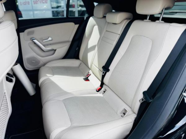 MERCEDES CLA Progressive Line 200D 8G-DCT + Pack Cuir + Carplay + HIFI Advanced + Sieges AV et Volant Chauffant