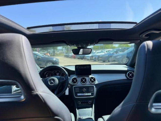 MERCEDES CLASSE CLA SHOOTING BRAKE Urban 220d 163cv 7G-DCT + Toit Panoramique + Pack Harman Kardon + Cuir + Carplay