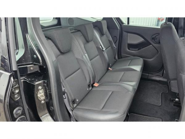 RENAULT KANGOO Zen 1.5 Blue dCi 95cv + Attelage + Antibrouillard + Roue de Secours