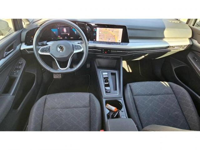 VOLKSWAGEN Golf SW LIFE 2.0 TDI 150cv DSG7 + Caméra de recul + Park Assist