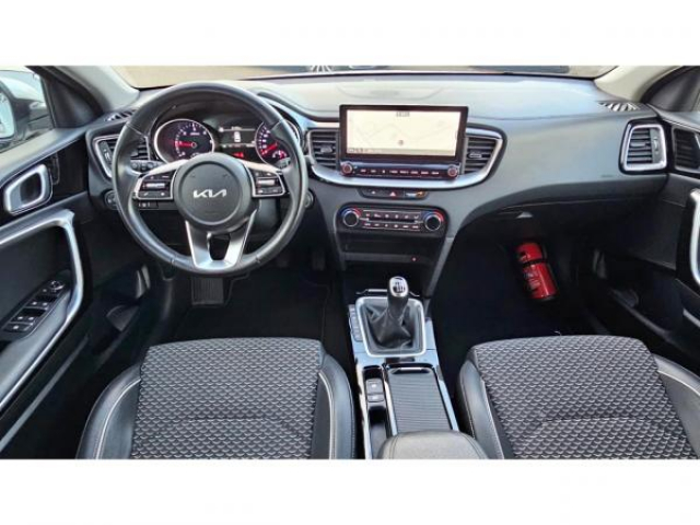 KIA CEE D SPORTSWAGON 1.6 CRDi MHEV 136cv PULSE