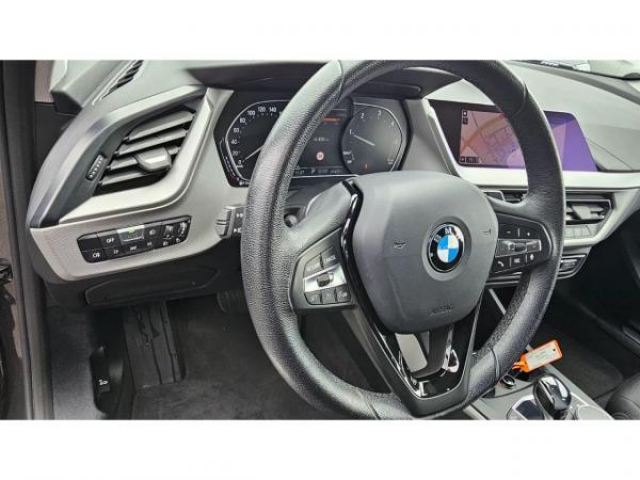 BMW SERIE 1 Advantage 116dA + Radar AV et AR + Régulateur de vitesse + Jantes 16