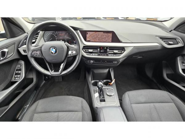 BMW SERIE 1 Advantage 116dA + Radar AV et AR + Régulateur de vitesse + Jantes 16