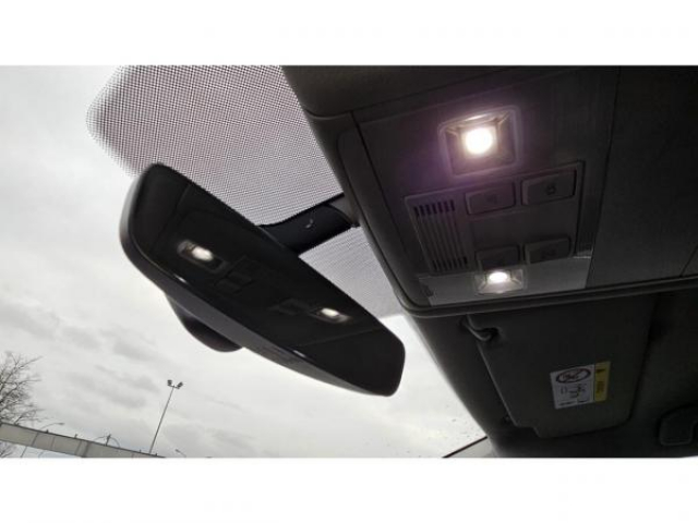 VOLKSWAGEN TOURAN HIGHLINE 1.5 TSI 150cv DSG7 7places + Camera de recul + Sellerie en cuir + Sieges AV Chauffant