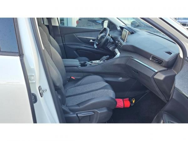 PEUGEOT 3008 Allure 1.5 BlueHDi 130cv EAT8 + Sièges avant chauffants + Roue de Secours