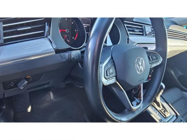 VOLKSWAGEN Passat SW Style 2.0 TDI 122cv DSG7 + Cuir VIENNA + LED MATRIX + Pack Travel Assist + Keyless Access
