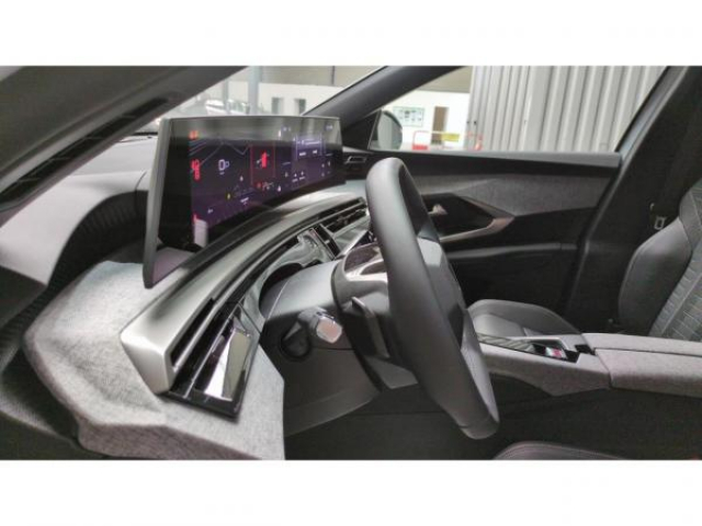 PEUGEOT 3008 ALLURE Hybrid 136cv e-DCS6+Pack Panoramic Navigation+PACK 360 VISION DRIVE ASSIST+NEUF 0KM