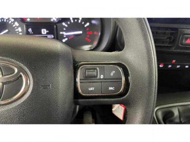 TOYOTA PROACE CITY Business Fourgon Medium 1.5 100cv D-4D Inclus Camera de recul + TVA RECUPERABLE